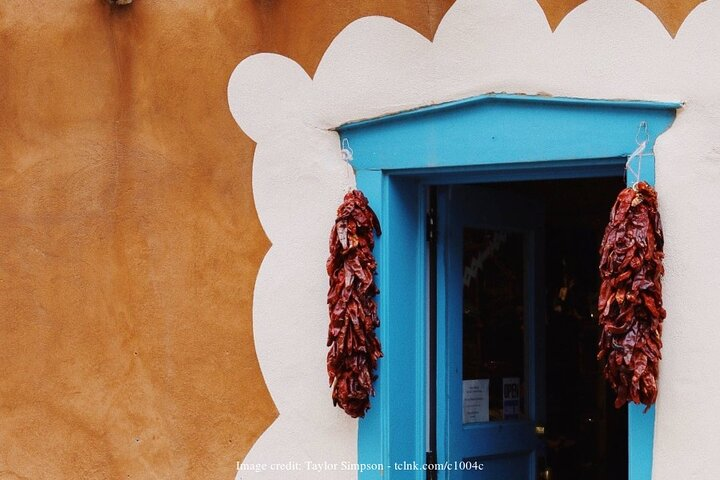 Private 2.5h Walking Tour to Discover Santa Fe - Photo 1 of 6